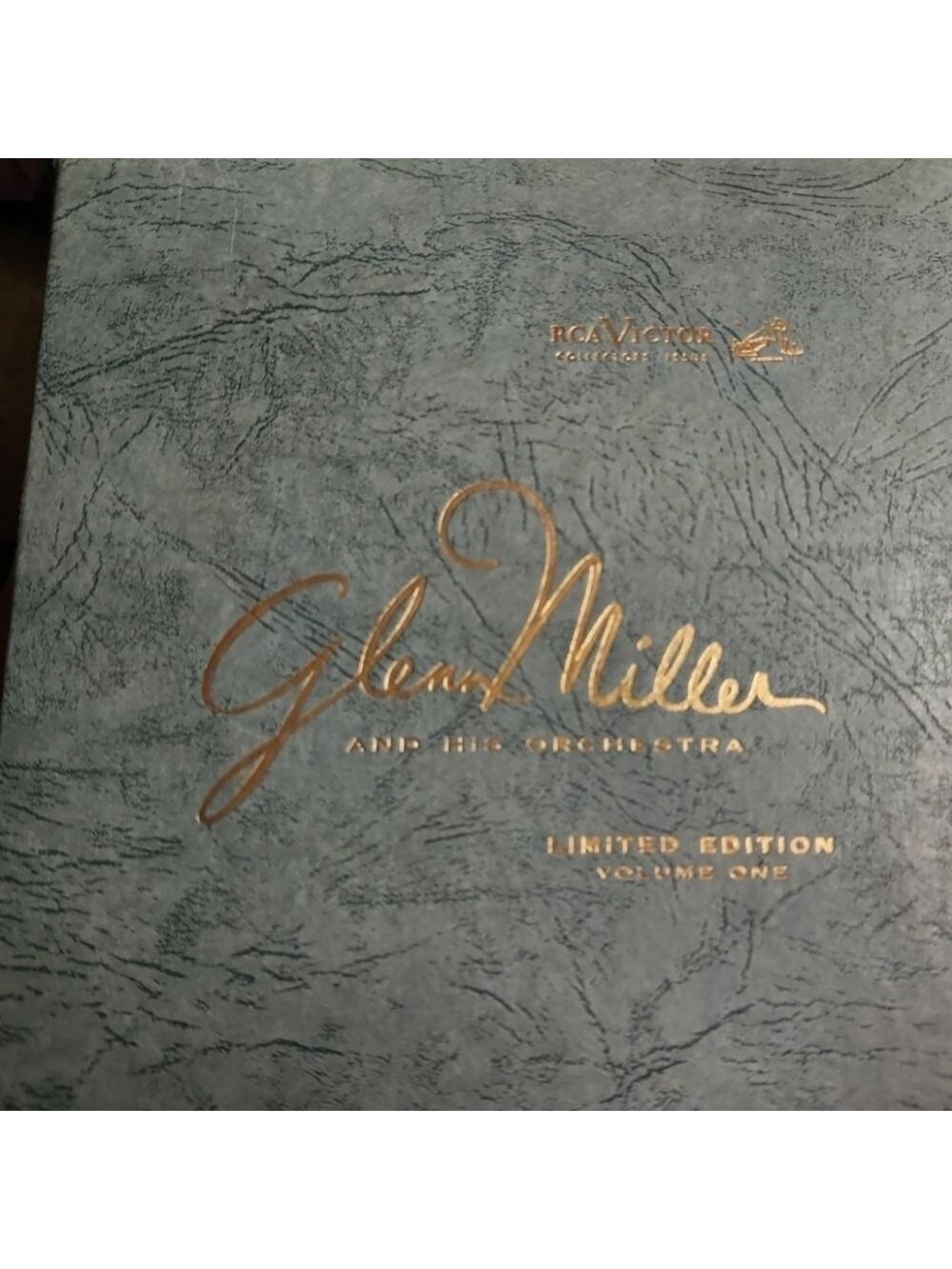 This is my Rare Set of Glenn Miller 45 EP Vinyls from the Limited Edition